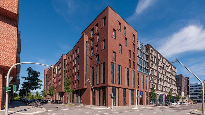 Klinkerfassade des Wohnprojekts Dock 71 am Lohsepark in der HafenCity